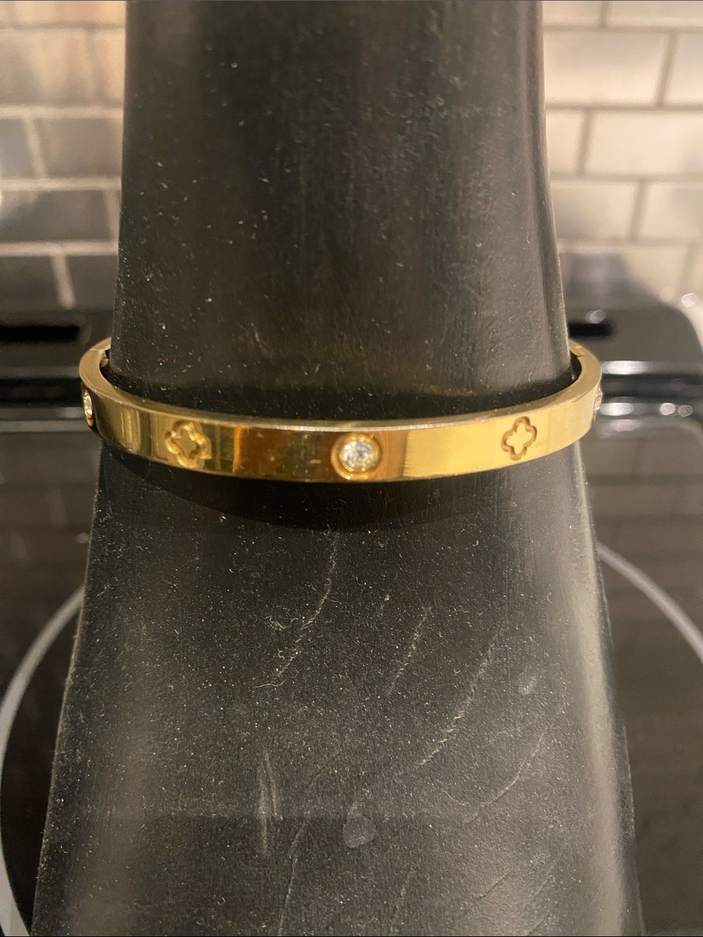 Vintage Gold bangle with Sparkling Crystal